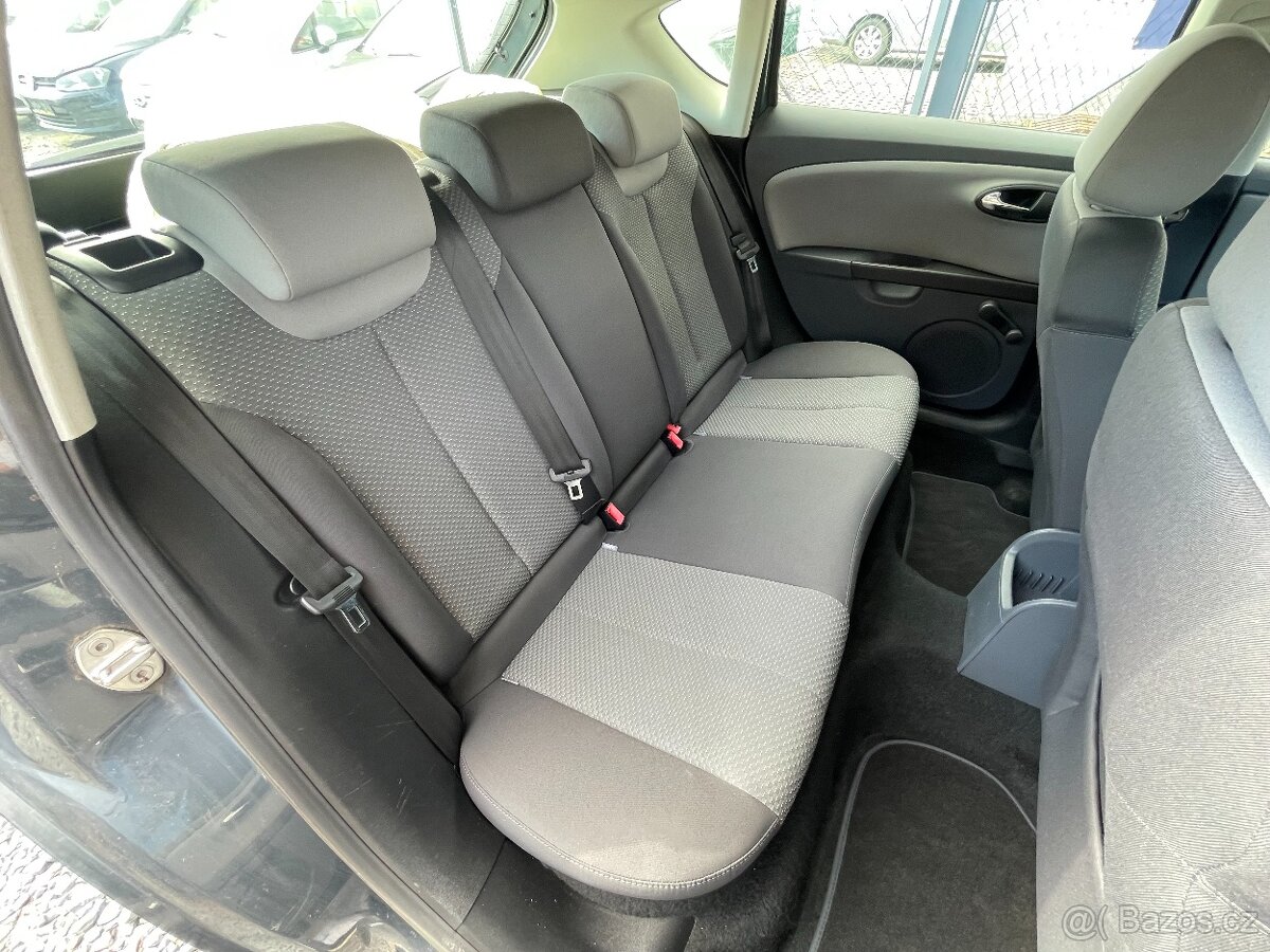 Seat Leon 1.6 MPi Serviska, Klima, 8xPneu - 14