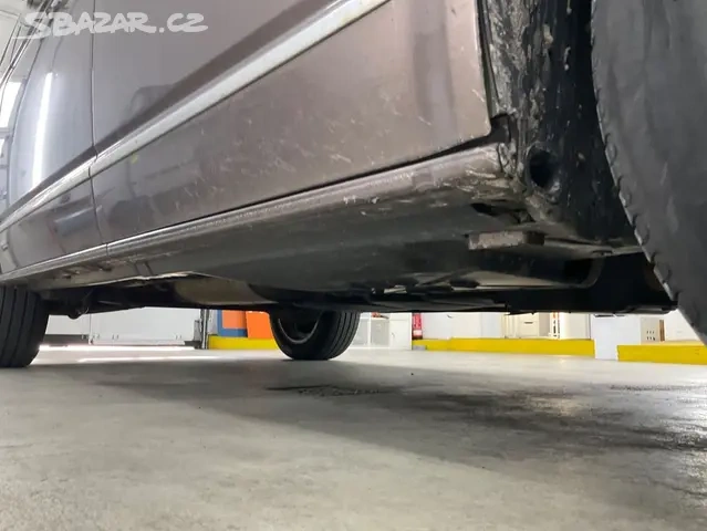 VW Multivan T5 2.0TDI 103kW Team Webasto,tažné,serviska - 14