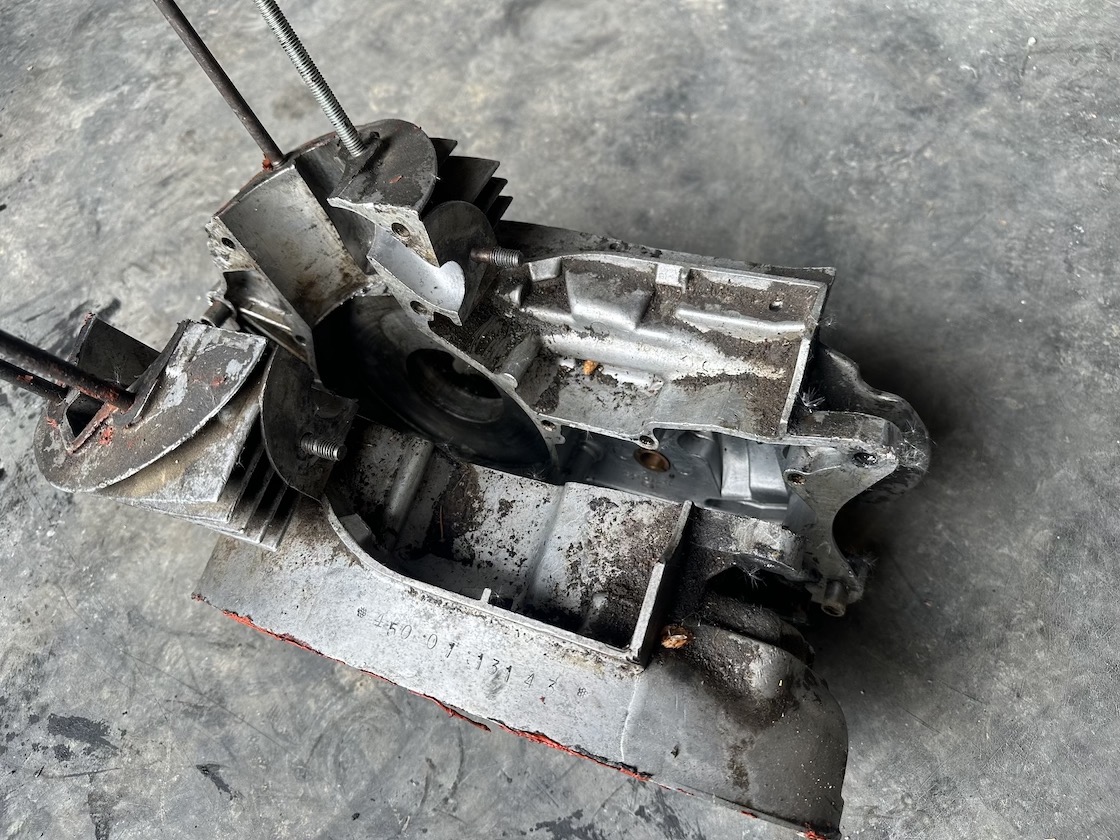 Predám DILY motoru ČZ 250/455 - 14