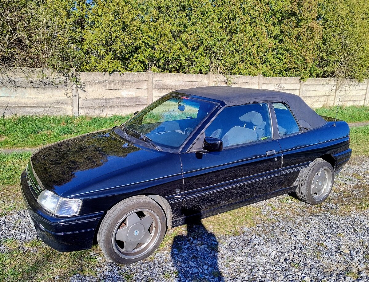 Ford Escort 1,8 16V - 14