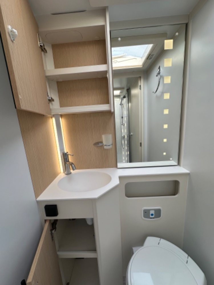 Obytný vůz Notin - 14