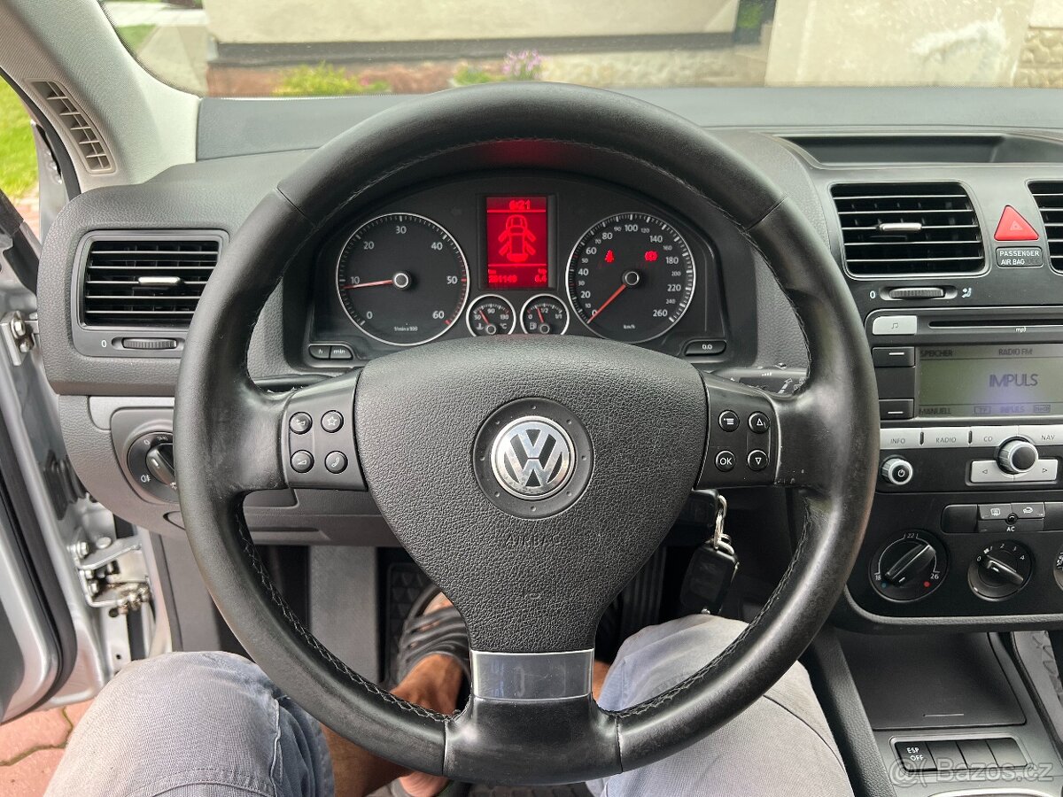 Volkswagen Golf 1.9TDI 77KW,KLIMA,TZ,NAVI,ALU - 14
