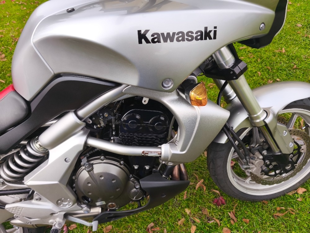 Kawasaki Versys 650 (2008) nádherný stav, kufry, po servisu - 14