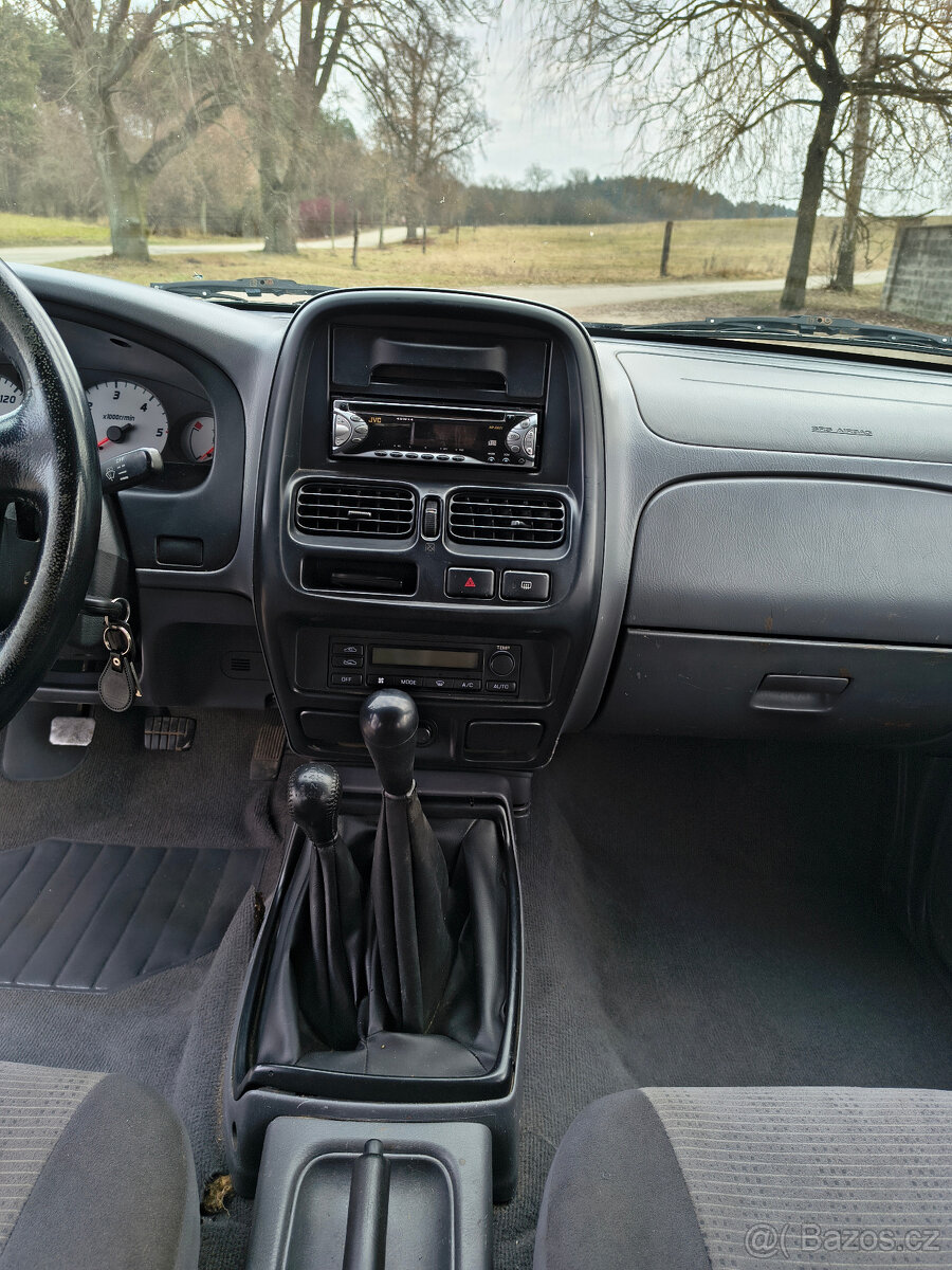 Nissan Double Cab 2.5 TDi - 14