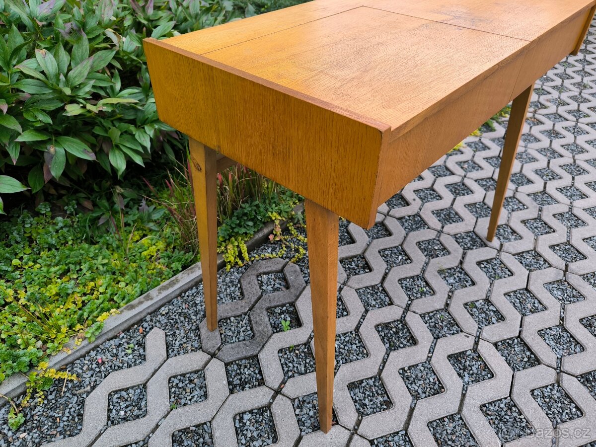 Retro toaletní stolek František Jirák - 60. léta - 14