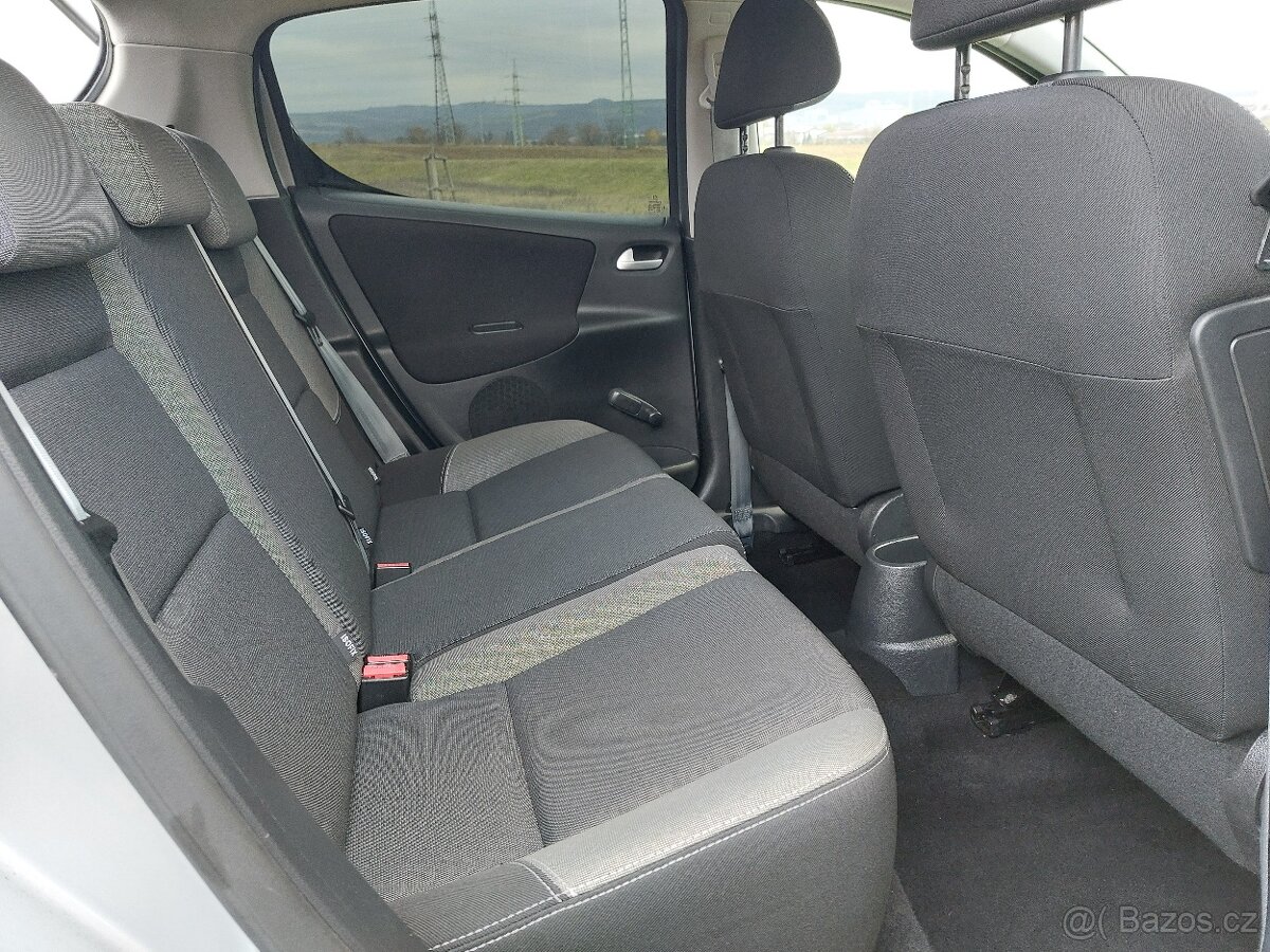 Peugeot 207 1.4 8v / Klima / 83tis.km / Nová STK / 2011 - 14