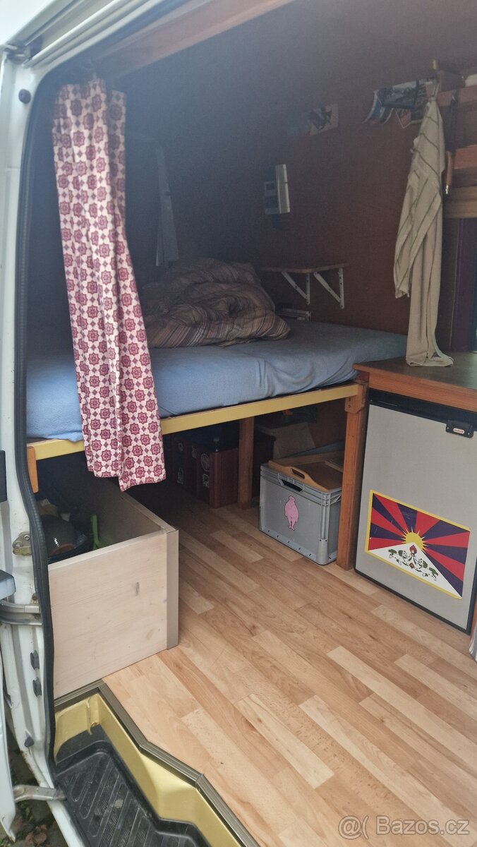 Mercedes Benz Sprinter 212D - 14