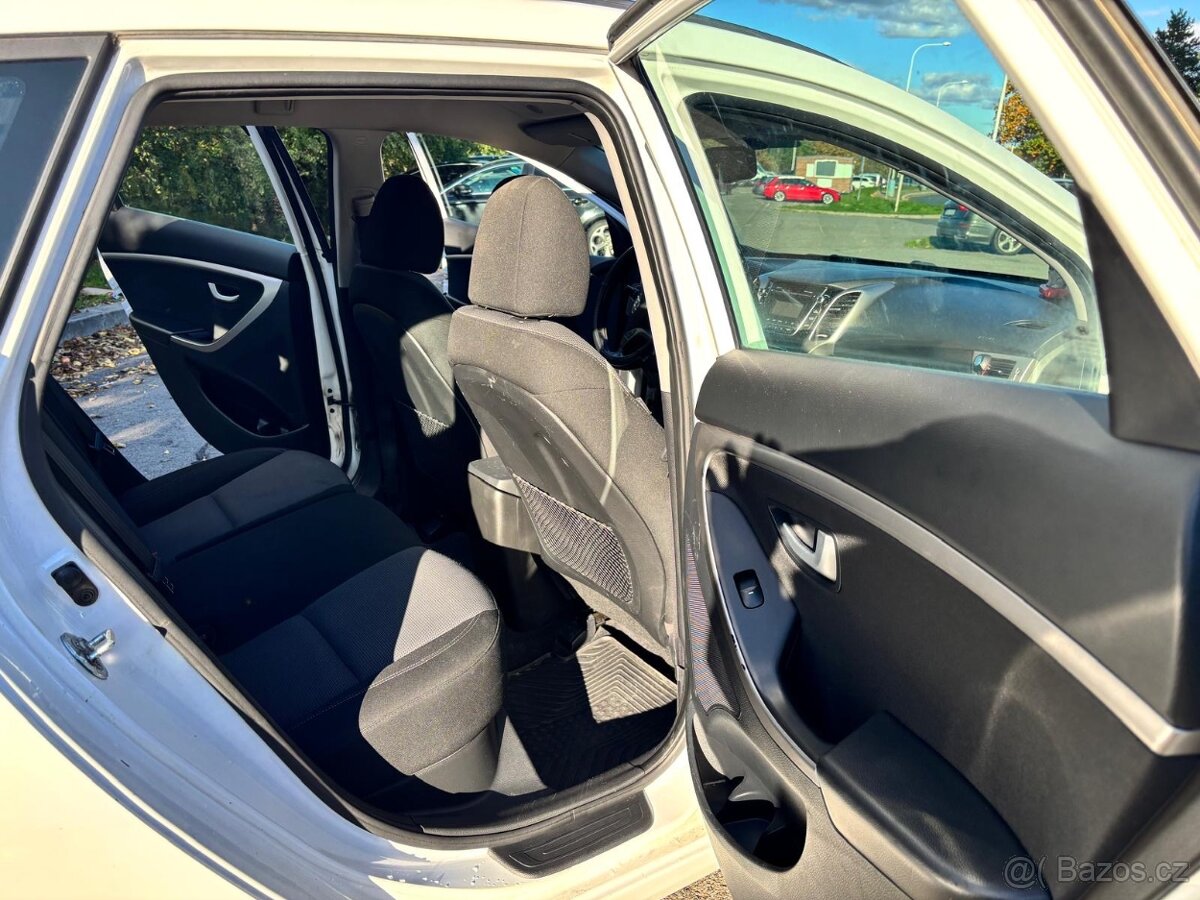 Hyundai i30, 1.6 TDI - 14