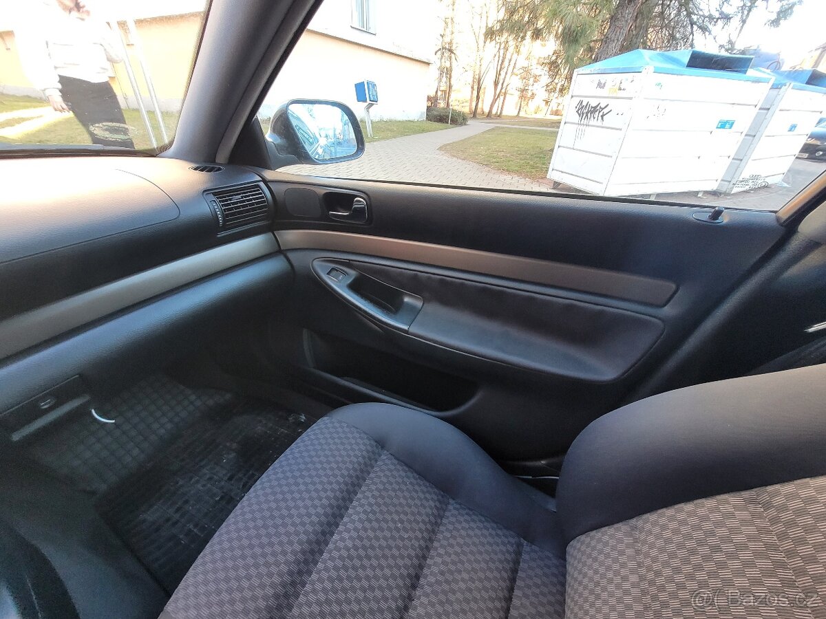 Prodám Audi A4 Avant 1.6 - 14