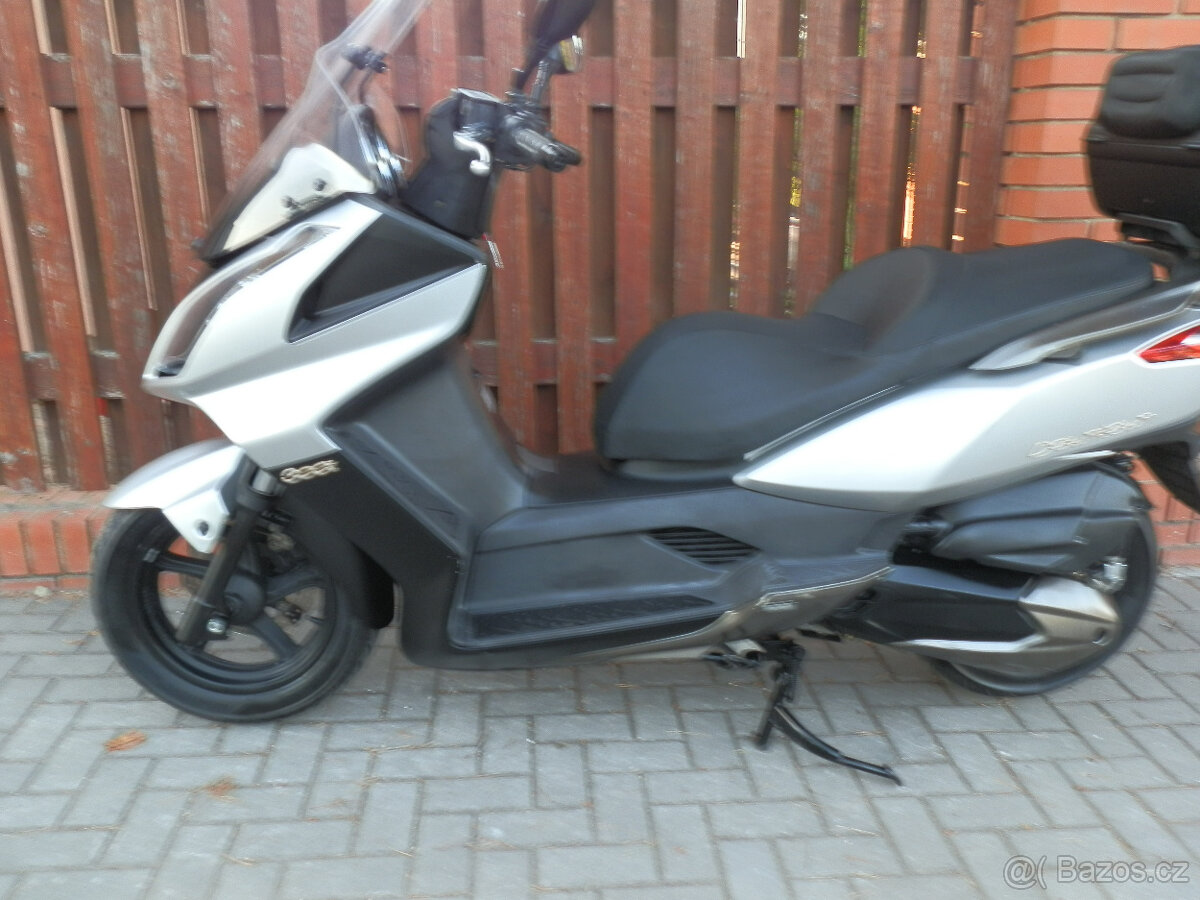 Kymco Downtown 300i - 14