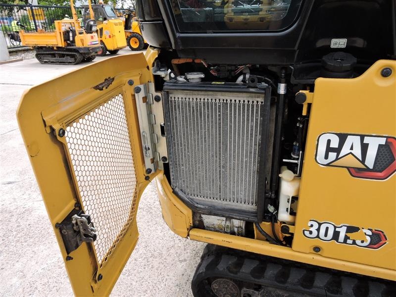 Prodám minibagr CAT 301.6 - 14