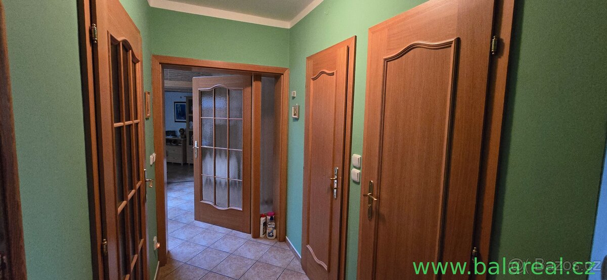 5+ KK Brno Řečkovice Mokrá Hora se zahradou 400 m2 a garáží - 14