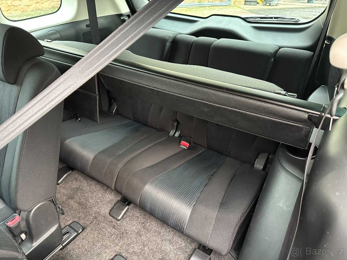 Mazda 5 2.0 110kW 2012 136289km 7.míst - 14