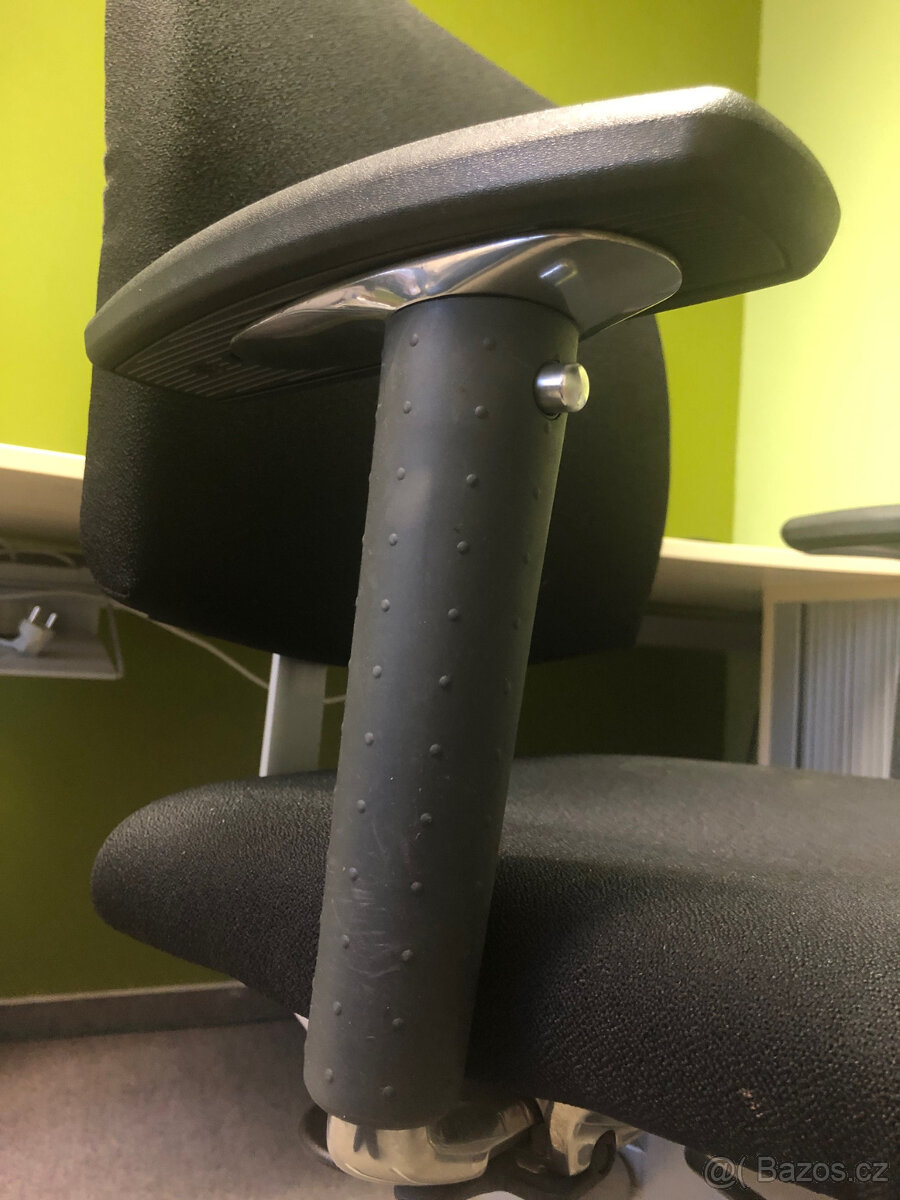 3x kancelářské pracoviště - 14