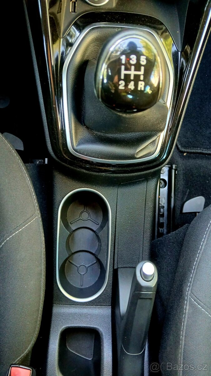 B-MAX 1.6 TDCi,70Kw,Výborný stav. - 14