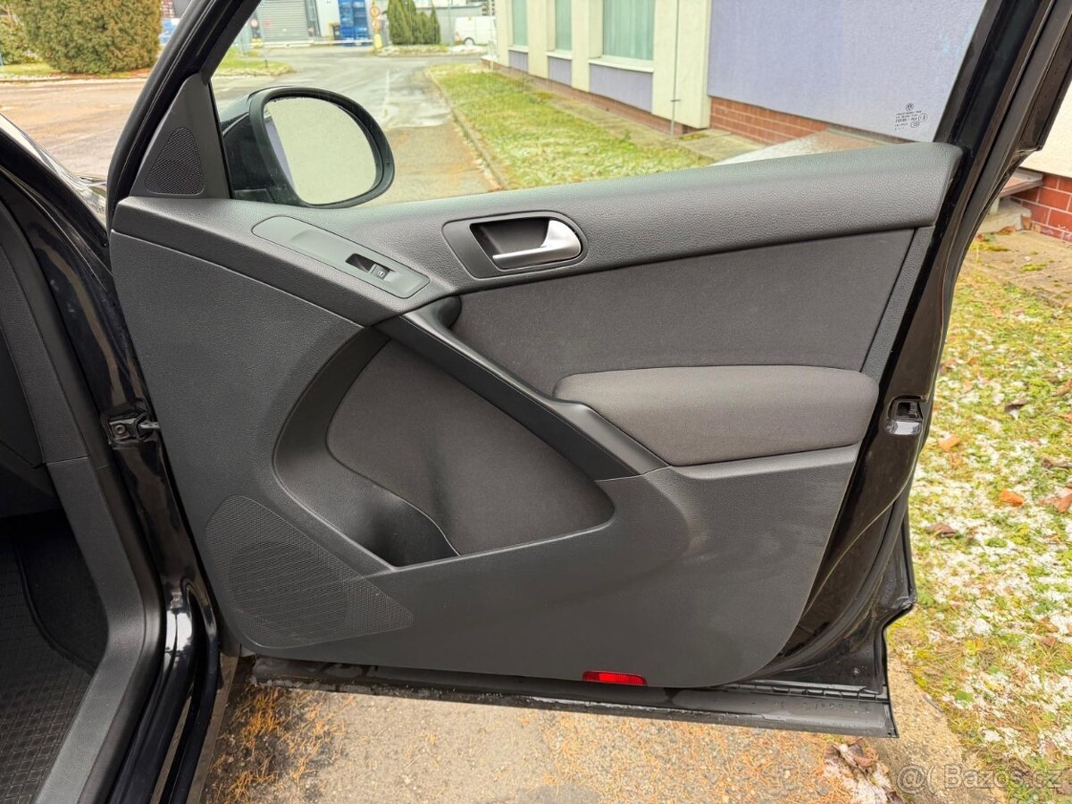 Volkswagen Tiguan 2,0 TDI 4x4 /ČR/DSG/ 138tkm / - 14