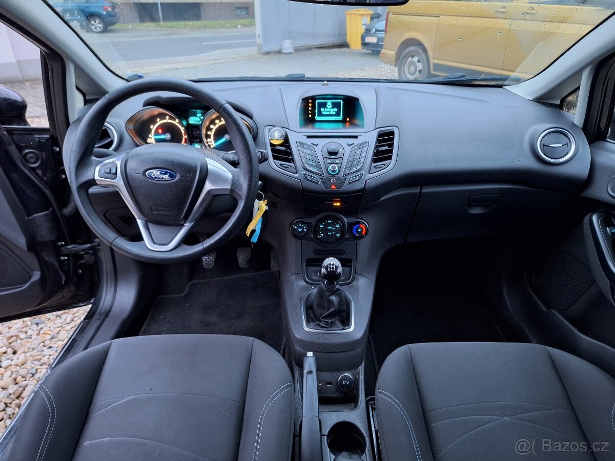 Ford Fiesta 1.0i 59KW Klimatizace, 5 Dveří - 14