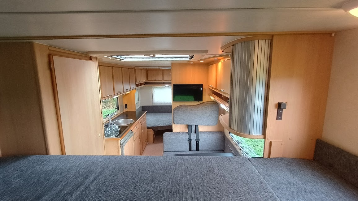 Fiat Ducato 2.8 JTD / EURA Mobil, 6 míst, zimní paket, solár - 14