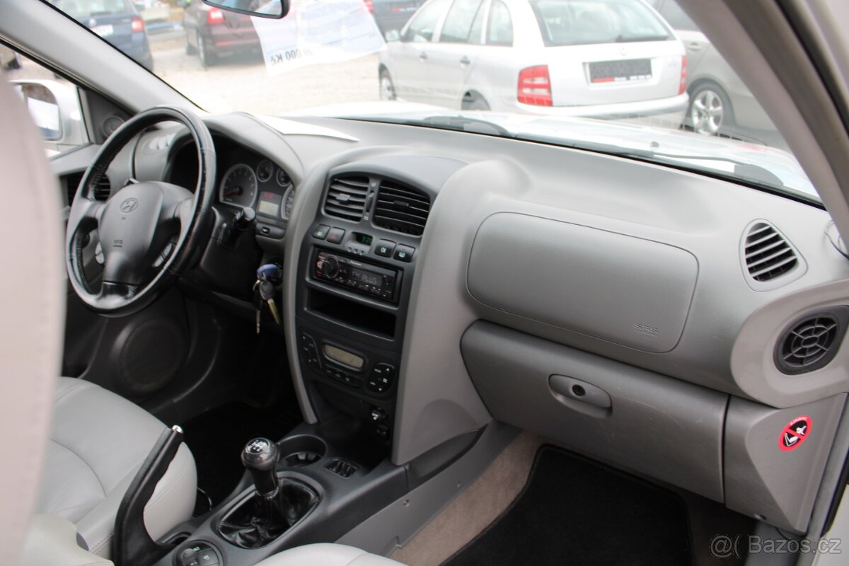 Hyundai Santa Fe 2.4i KLIMA TEMPOMAT EL.OKNA - 14