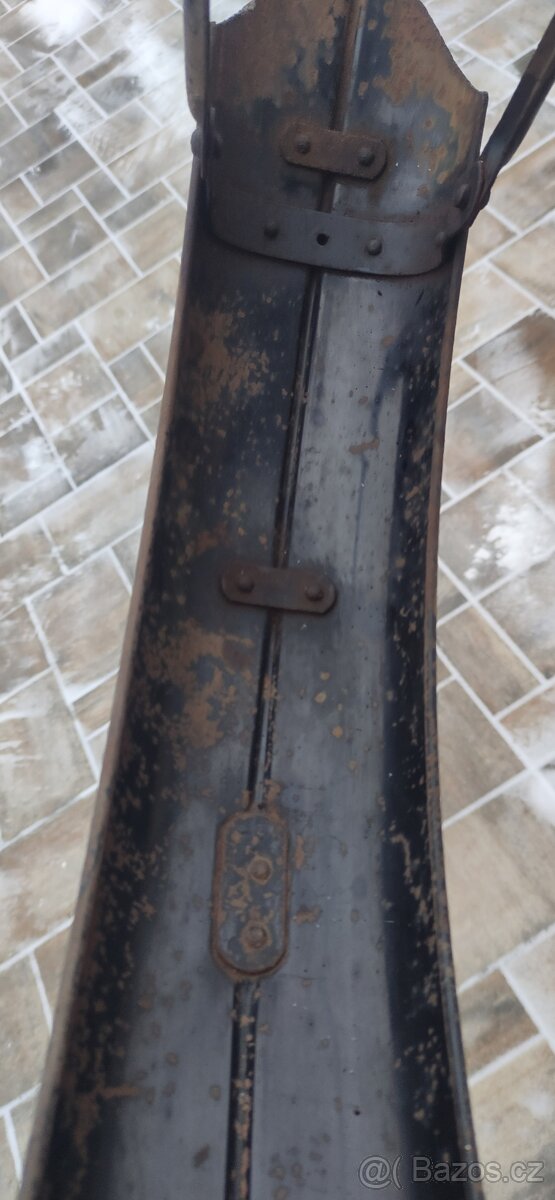 ČZ 98 předválečná - přední blatník - 14