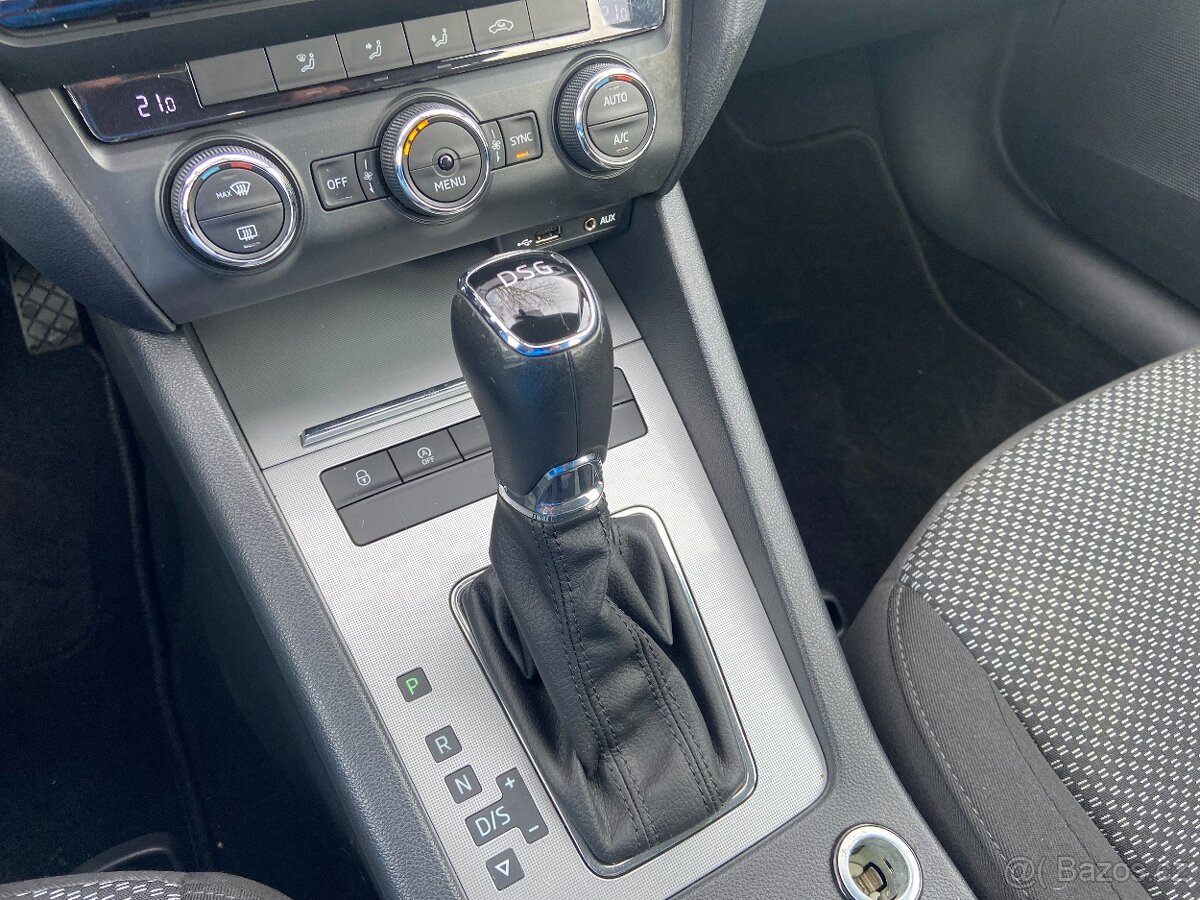 Škoda Octavia 1.6 TDi DSG Navigace, Tempomat - 14
