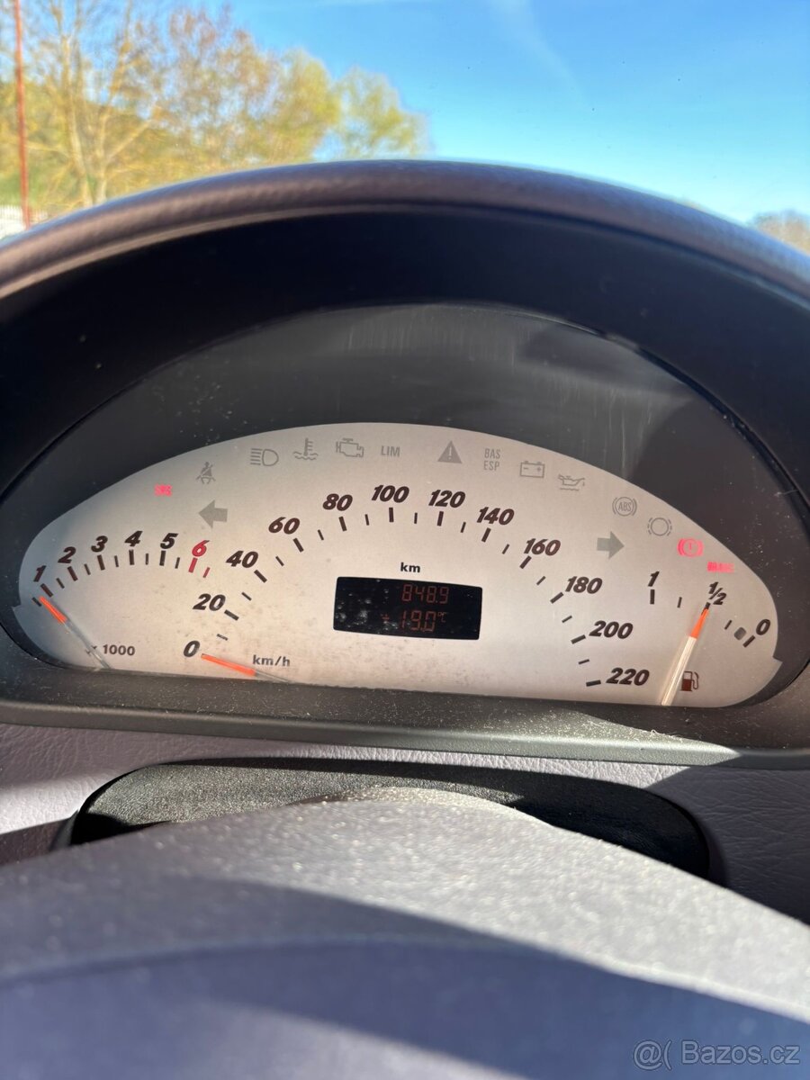 MERCEDES A210 EVOLUTION 140 KONÍ - 14