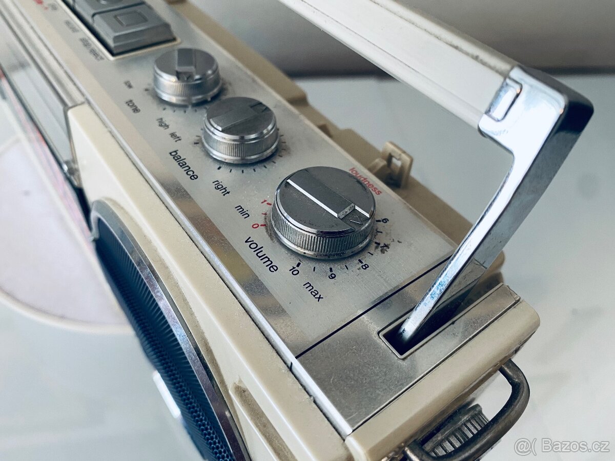 Radiomagnetofon Sharp GF-7, rok 1984 - 14