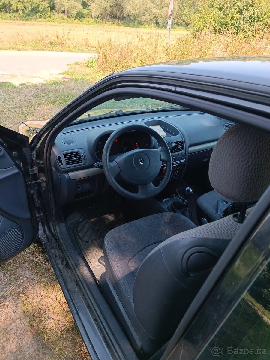 Renault Clio II 1.2 43KW třídveřový - 14