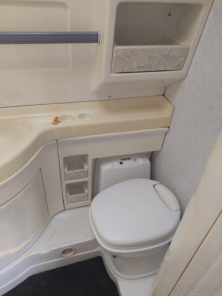 Obytný vůz HOBBY 600D/650 MAXI FSE r.v. 2000 - 14