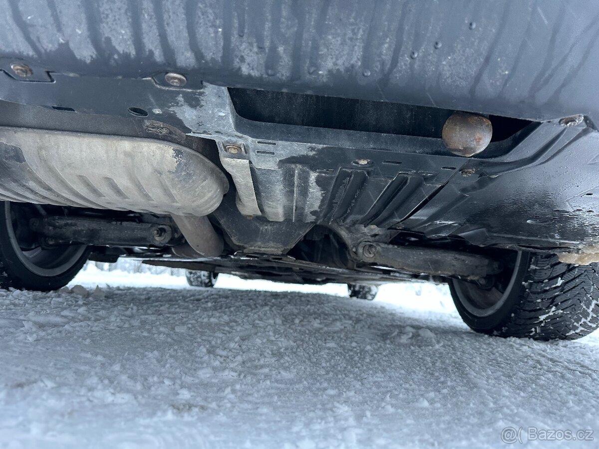 BMW E91 330d 170kw mpaket nahradni dily - 14