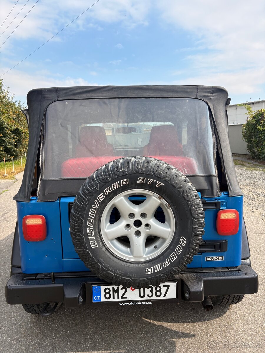 Jeep Wrangler 4.0 L6 automat - 14