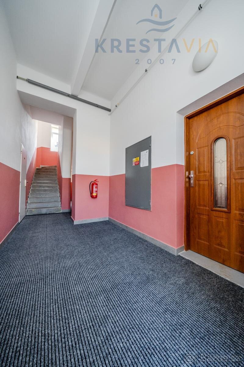 Prodej bytového domu po rekonstrukci v Ostravě 4x2+kk, tera - 14