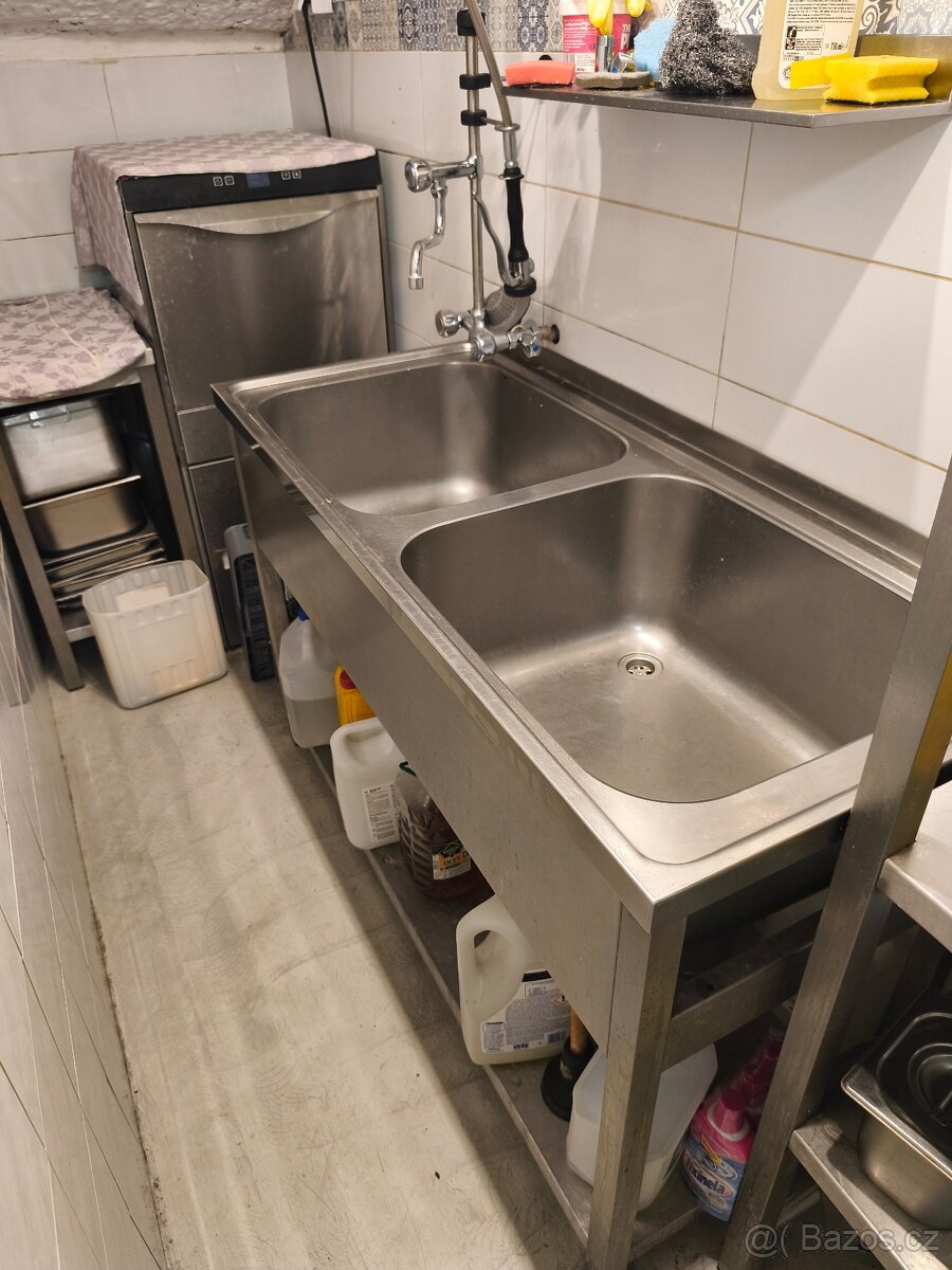 Predám kompletné vybavenie pre reštauráciu a bar – 300 000 K - 14