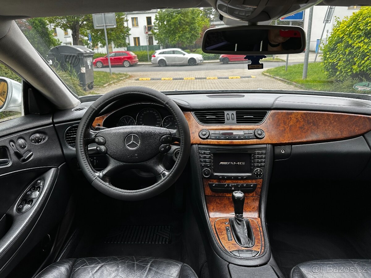 Mercedes-Benz CLS 500 Black ALU R19 306hp 7G Tronic Airmatic - 14