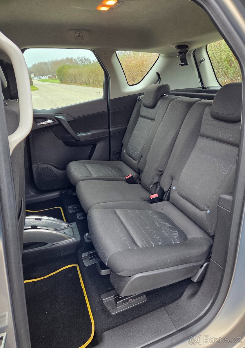 Opel Meriva 1.4 16V 88KW/120 koní R.V 07/2010 - 14