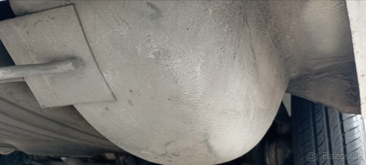 Mercedes w115 /8 220d - 14