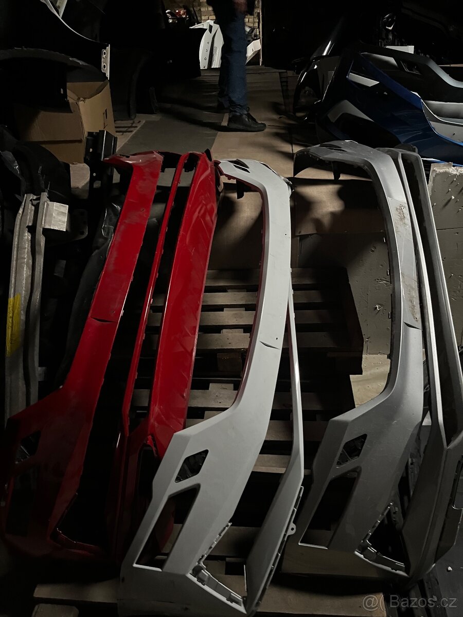 Karoq-kapota,svetla,narazniky,blatniky,dveře. - 14