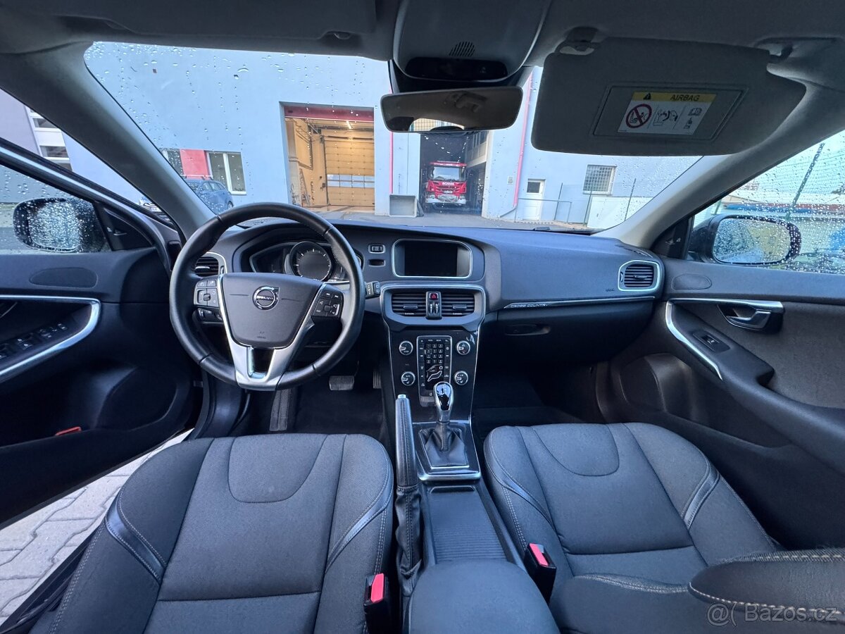 Volvo V 40 Cross Country, originál tažné, nezávisle topení - 14