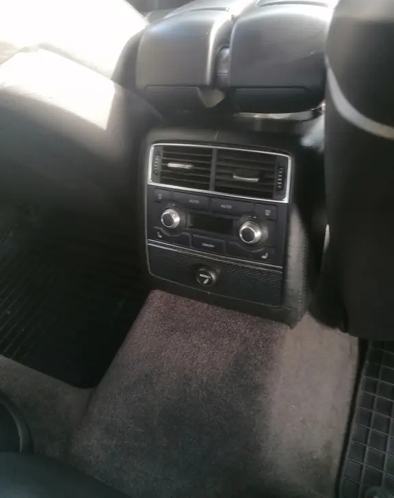 Audi a8 s8 d3 4.2 mpi 246kw
- 14