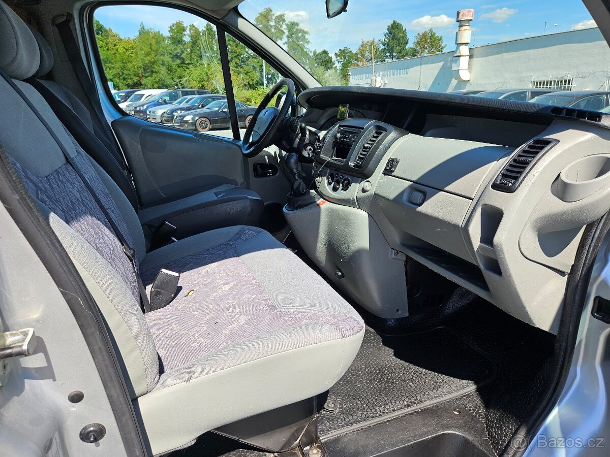 RENAULT TRAFIC 2.5DCI 107KW LONG 2009 VELKÝ SERVIS - 14