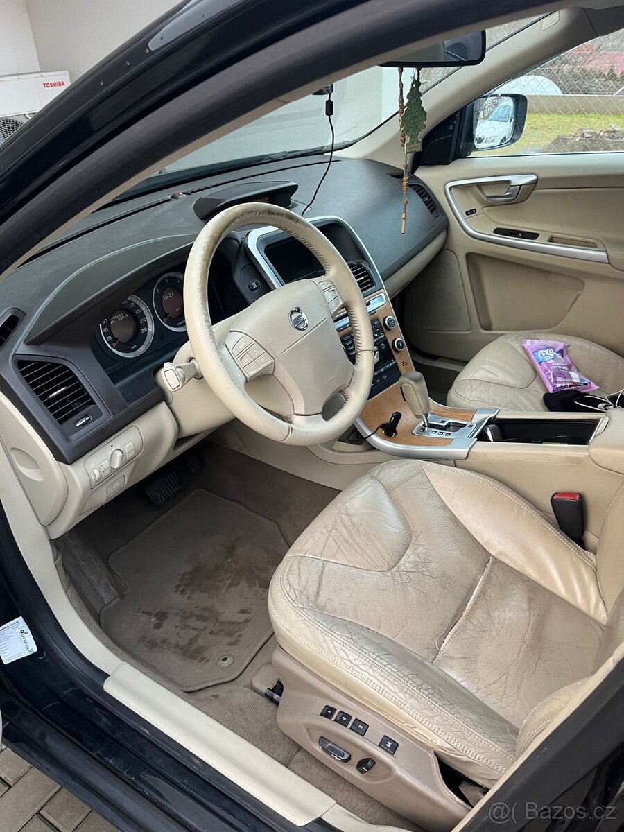 Volvo XC 60 - 14