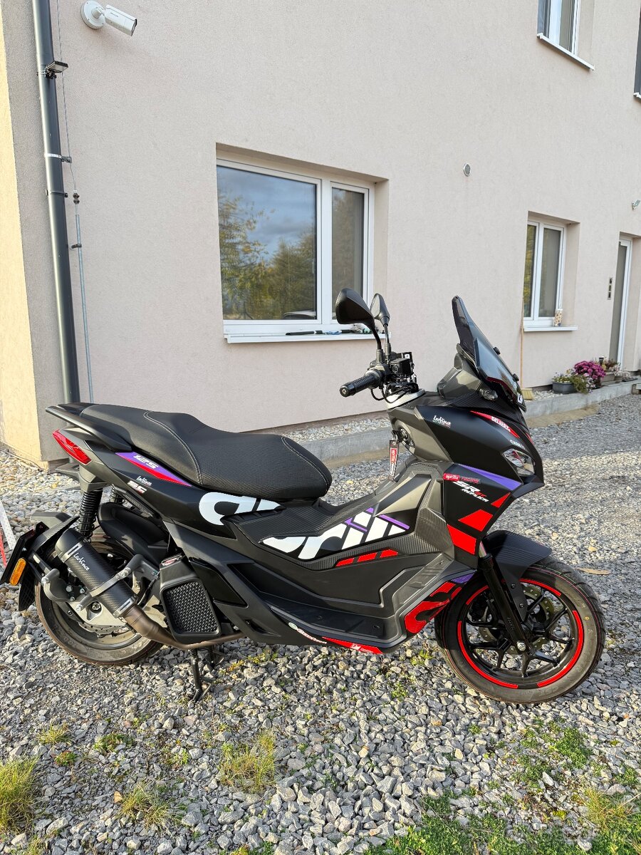 Aprilia SR GT 125 GP REPLICA - 14