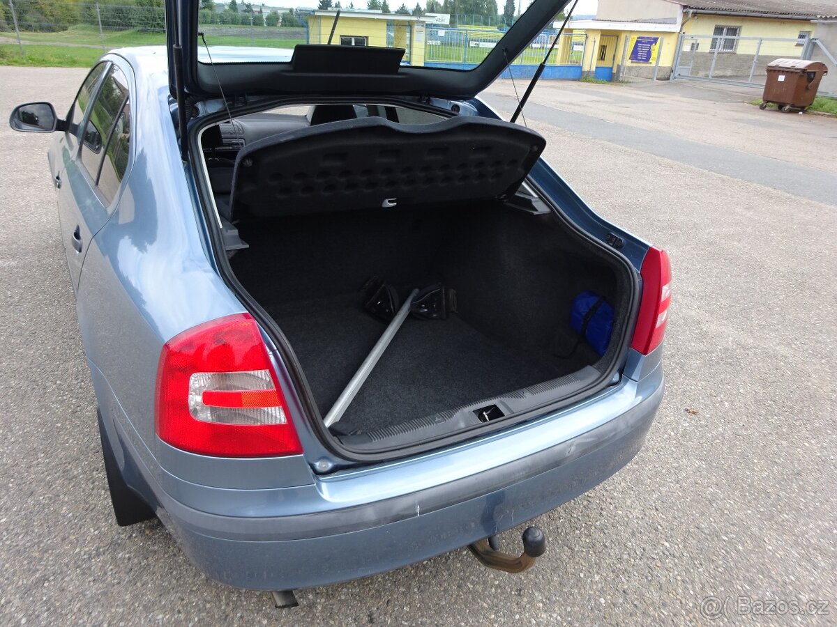 Škoda Octavia 1.6 MPI r.v.2011 (75 kw) serviska - 14