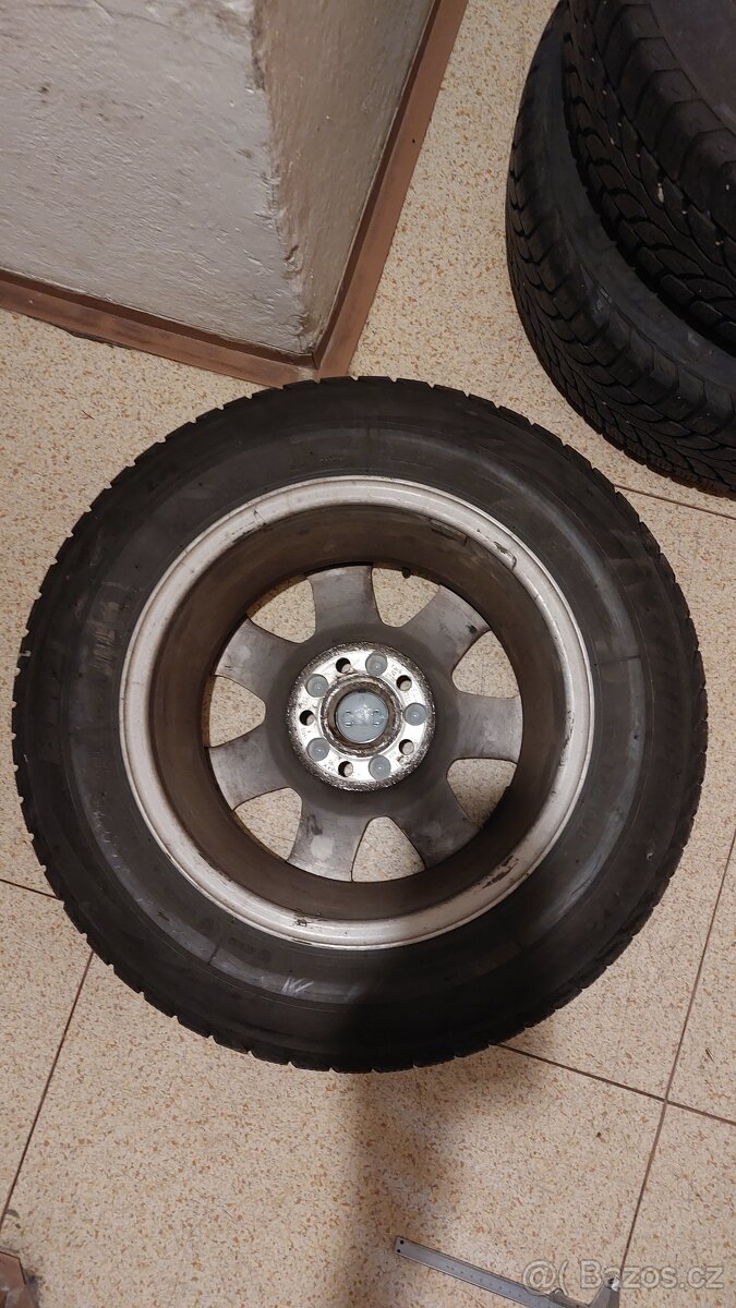 Originální Audi disky 7Jx15 H2 ET39 s pneumatikami Bridgesto - 14