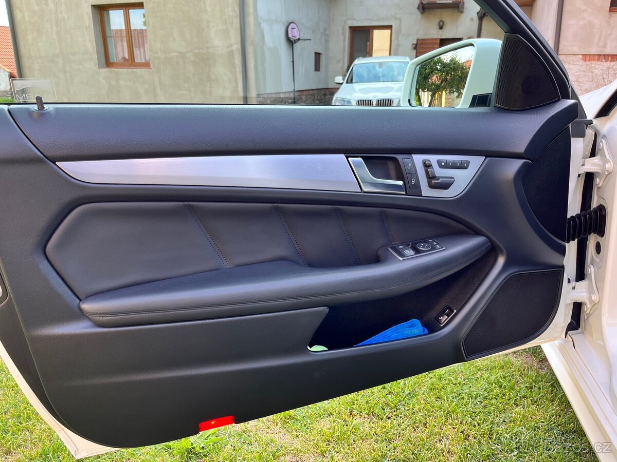 Mercedes C63 AMG, W204 - 14