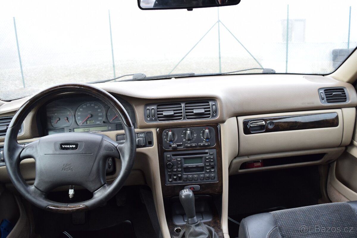 Volvo V70 2.5 D 103KW NOVÁ STK TAŽNÉ KLIMA EL.OKNA - 14