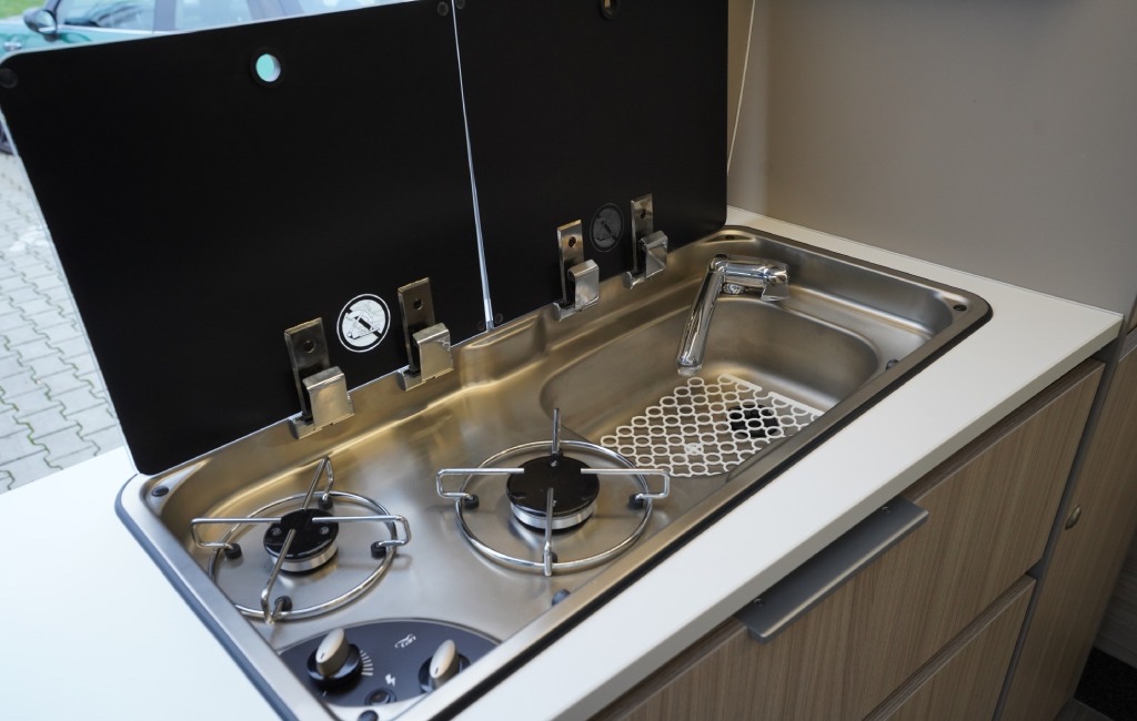 Adria Twin Plus 640 SGX - 14