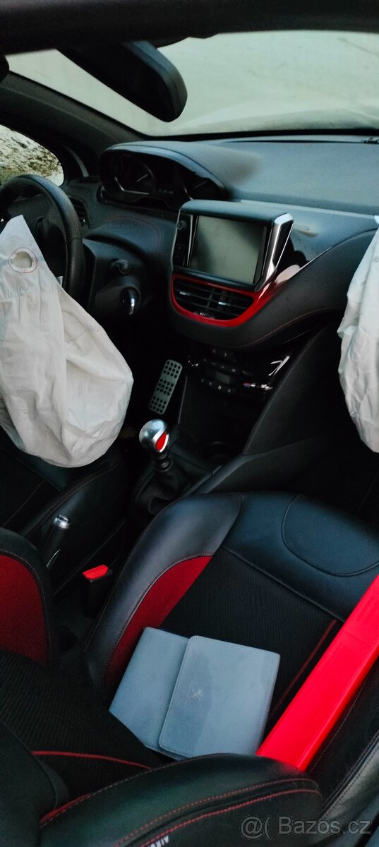 Peugeot 208, 2012 - 2019 - 14