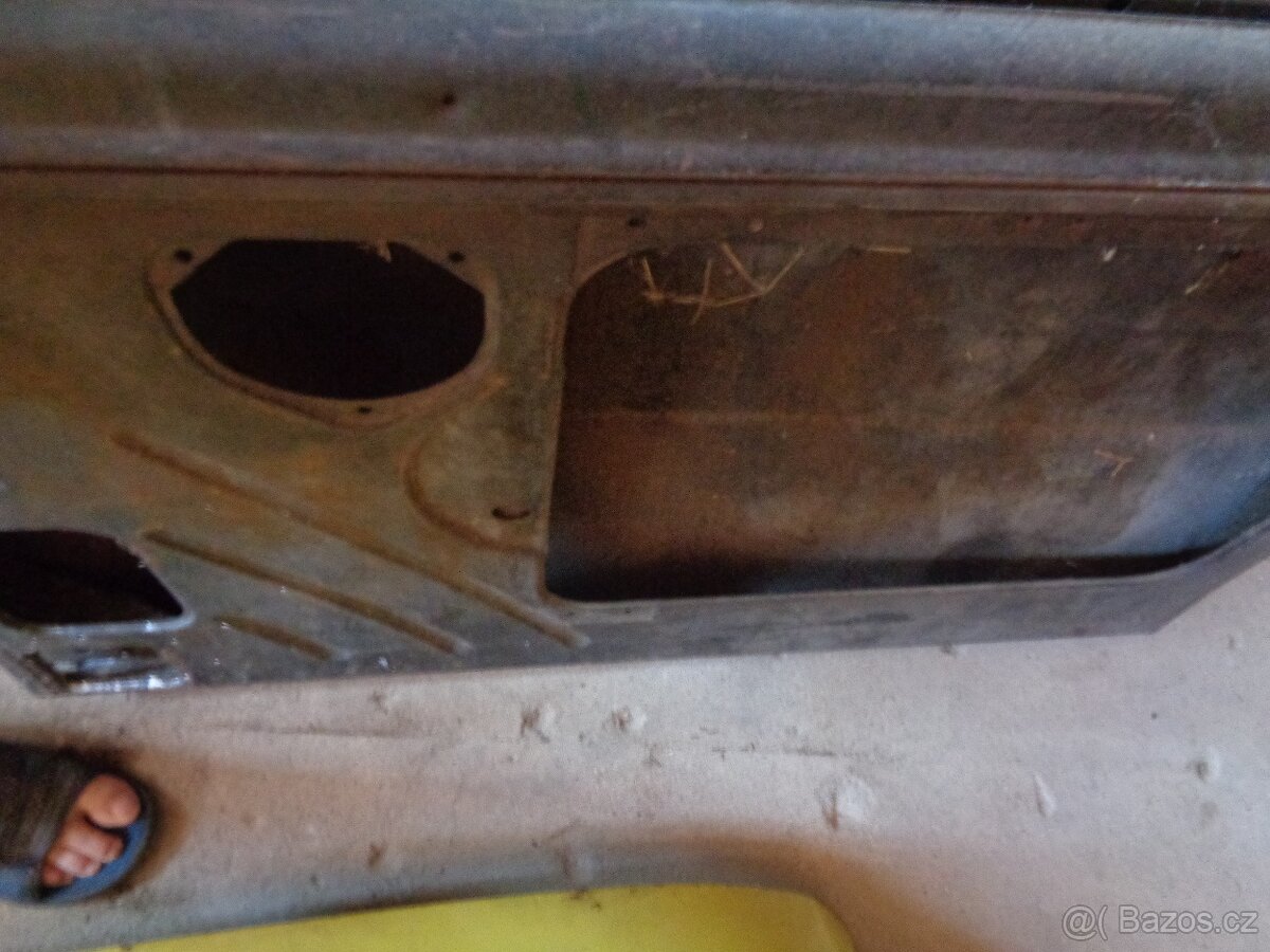 Škoda Spartak nové předni dveře original pant na čtyři šrou - 14