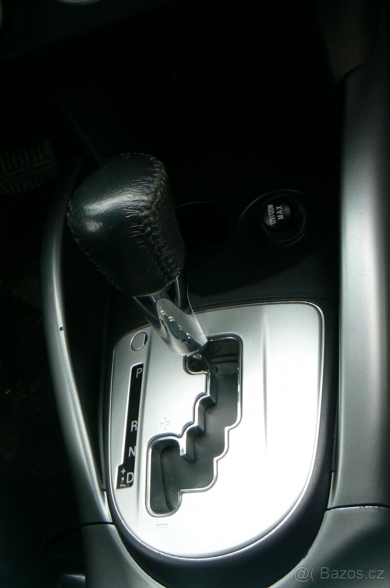 Mitsubishi Outlander 2.4 AUTOMAT 4X4 2008 - 14